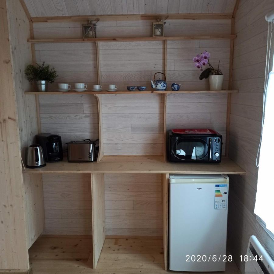 Une Tiny House A Decouvrir Au Coeur De La Cite ! Contrexéville Екстериор снимка