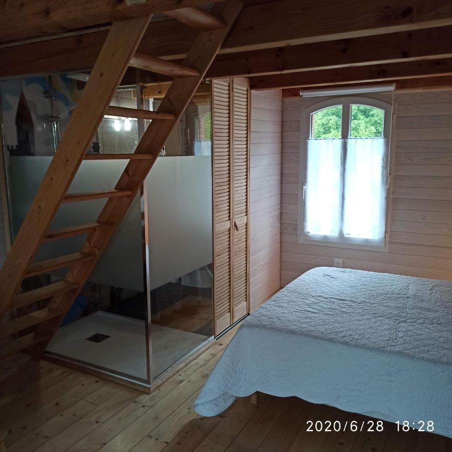 Une Tiny House A Decouvrir Au Coeur De La Cite ! Contrexéville Екстериор снимка