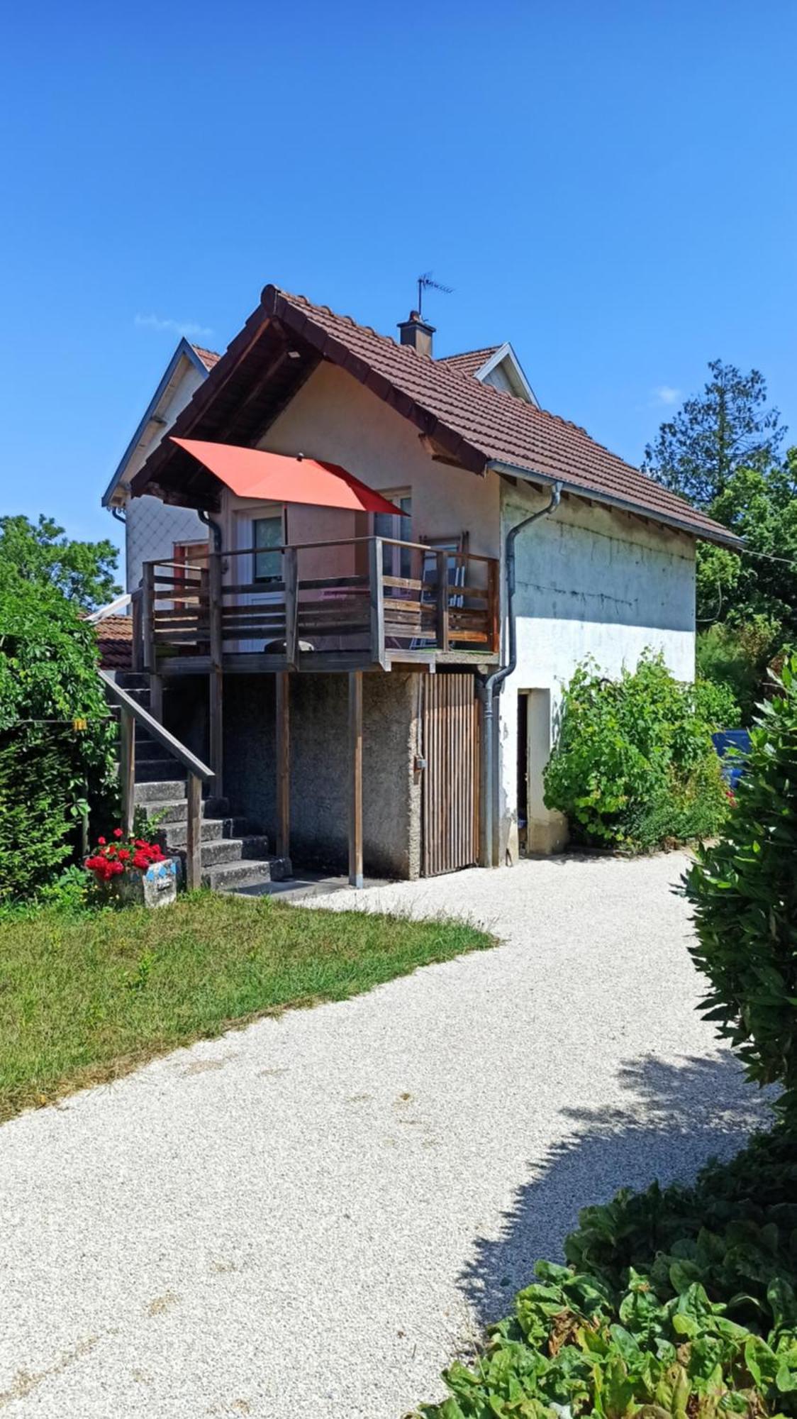 Une Tiny House A Decouvrir Au Coeur De La Cite ! Contrexéville Екстериор снимка